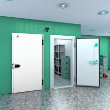 Распашная одностворчатая дверь для холодильных камер